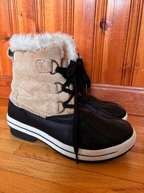 Target Black and Tan Faux-Fur Lace-Up Winter Boots